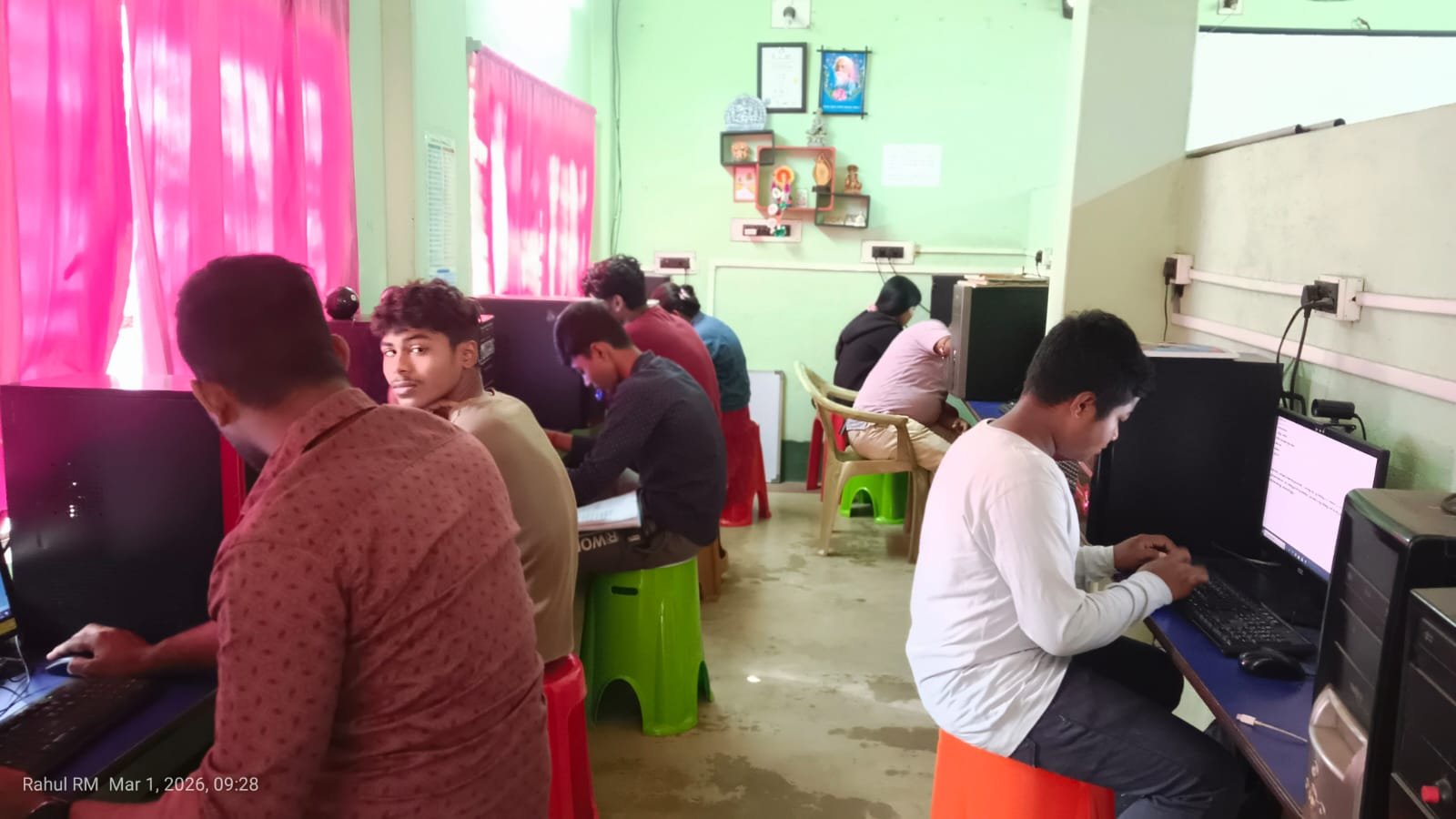 Students and activities at Digiview Academy